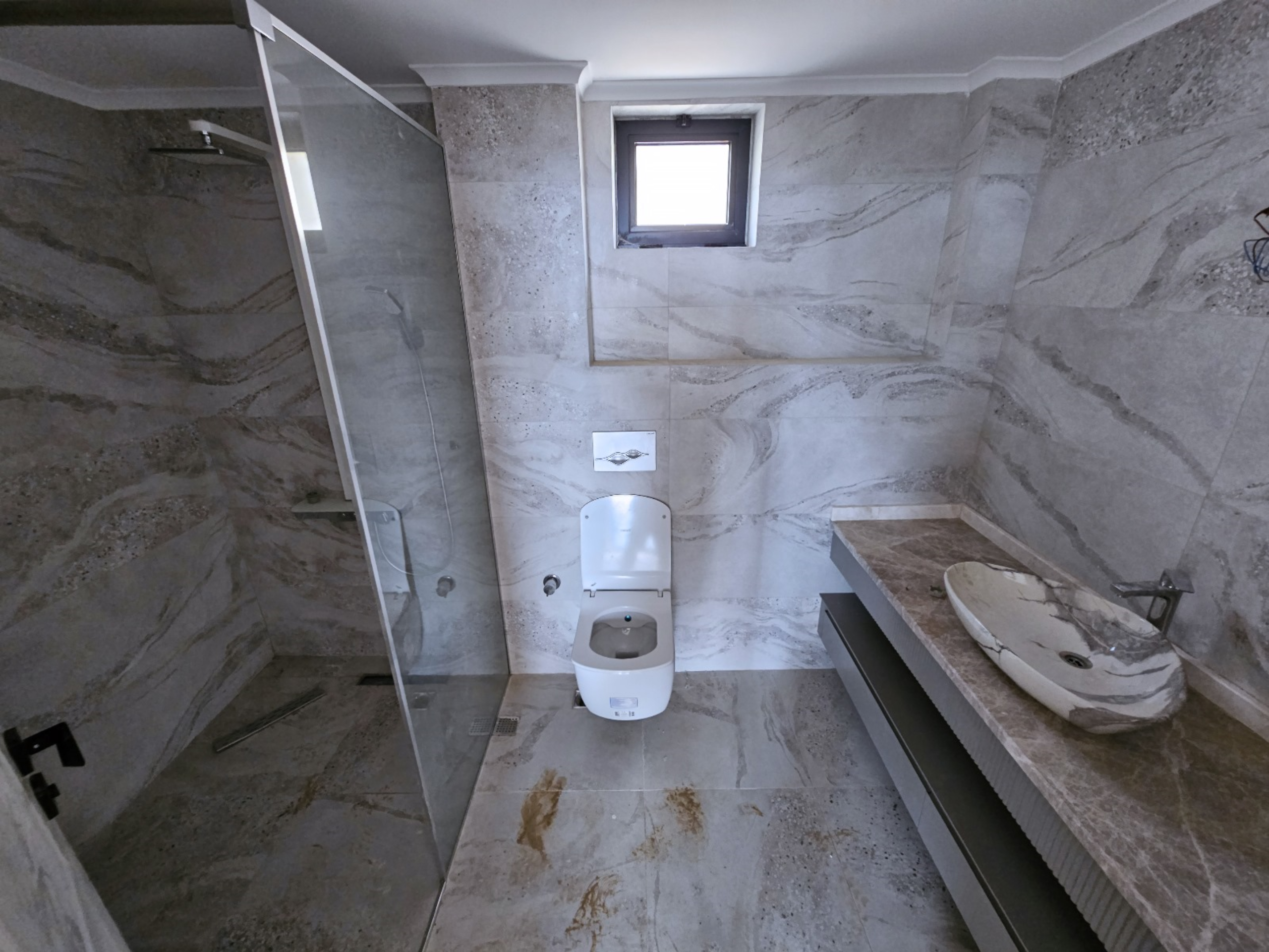 Deniz manzaralı lüks villa