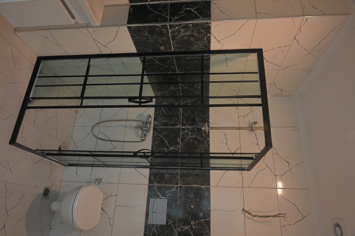 (1+1) - Aqua Residence