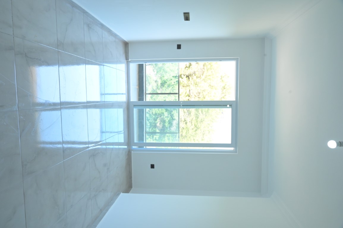 (1+1) - Aqua Residence