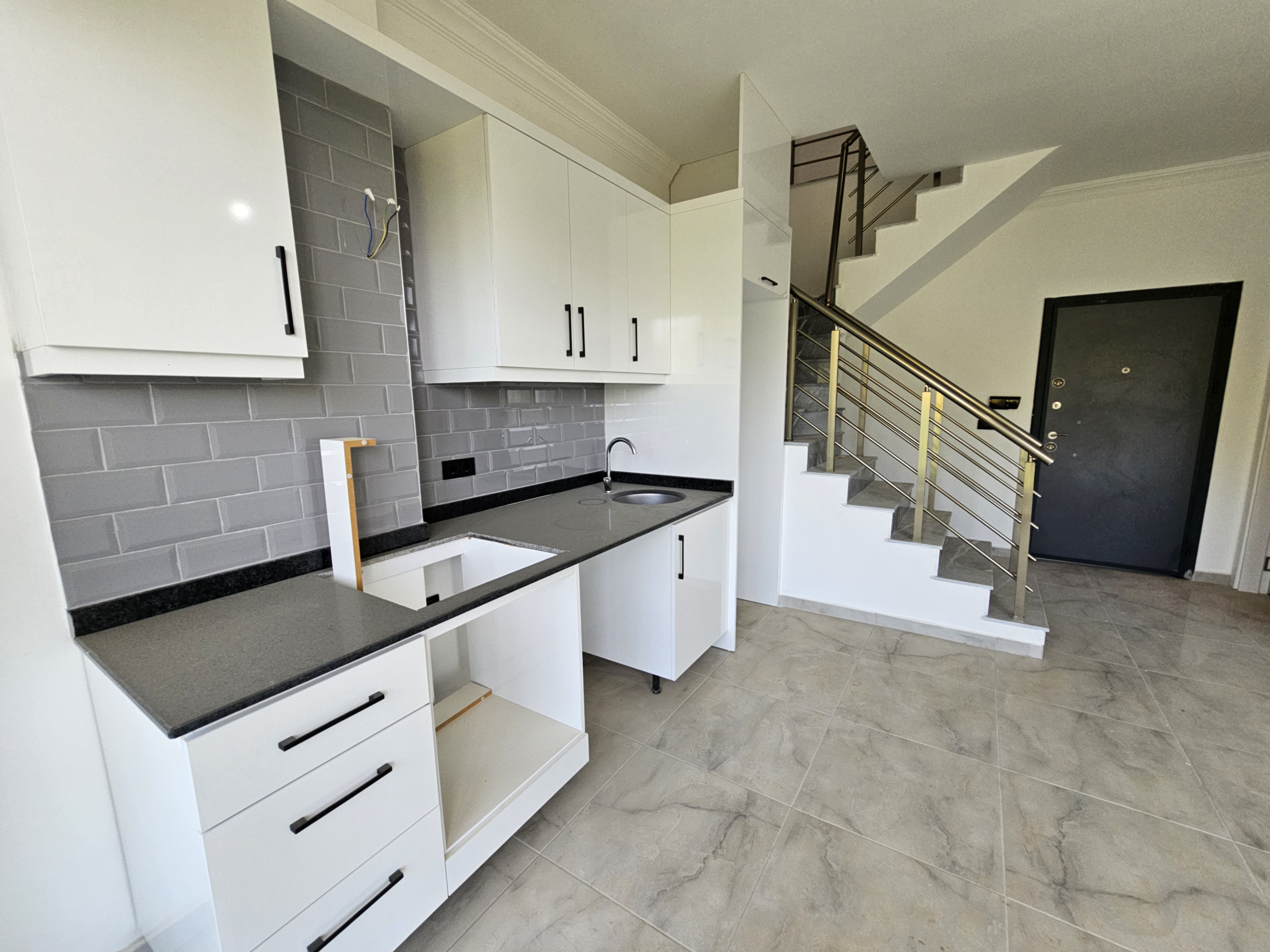 Duplex (2+1) - Aqua Residence