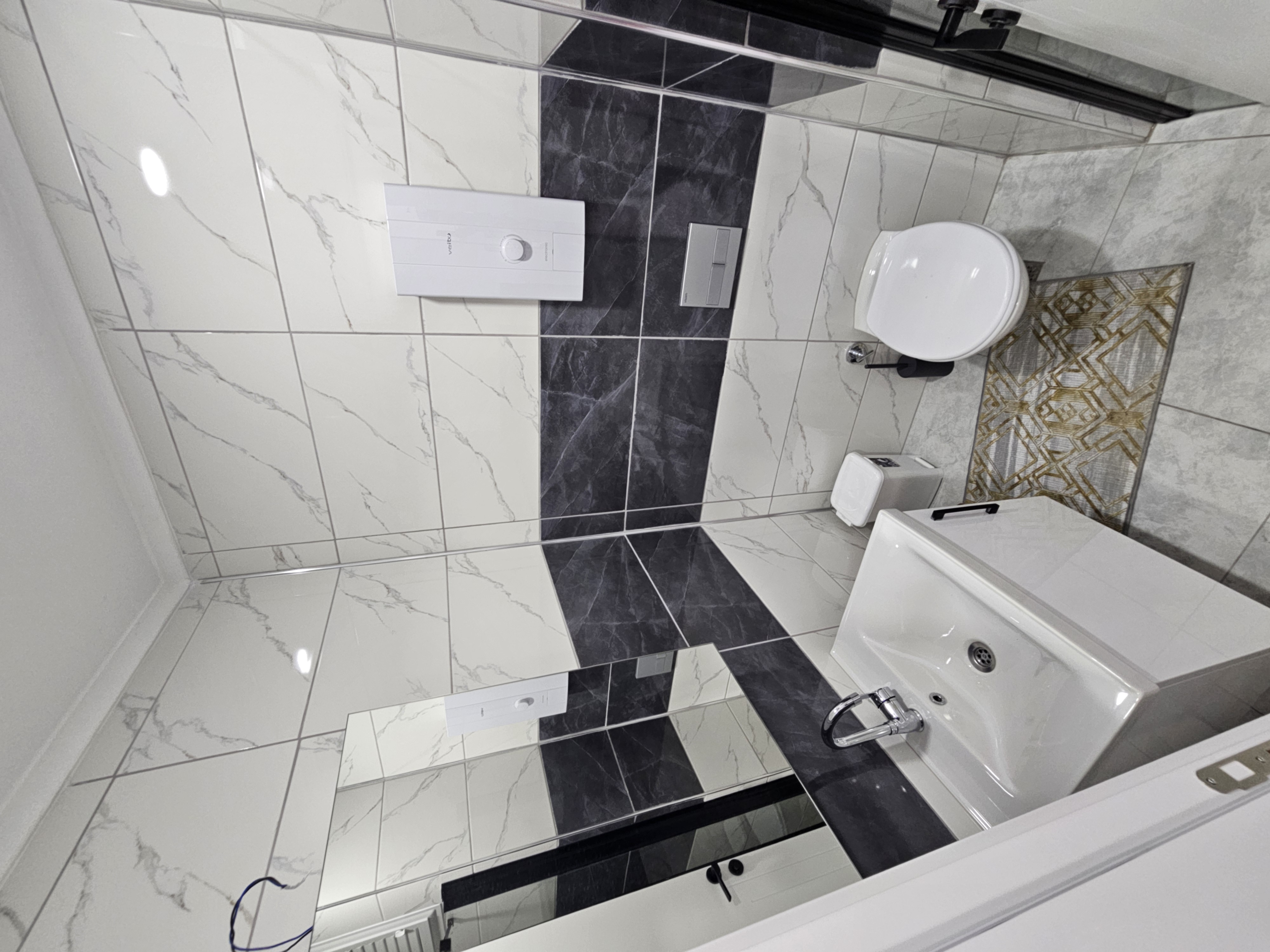 🔑(1+1) - Aqua Blue Residence