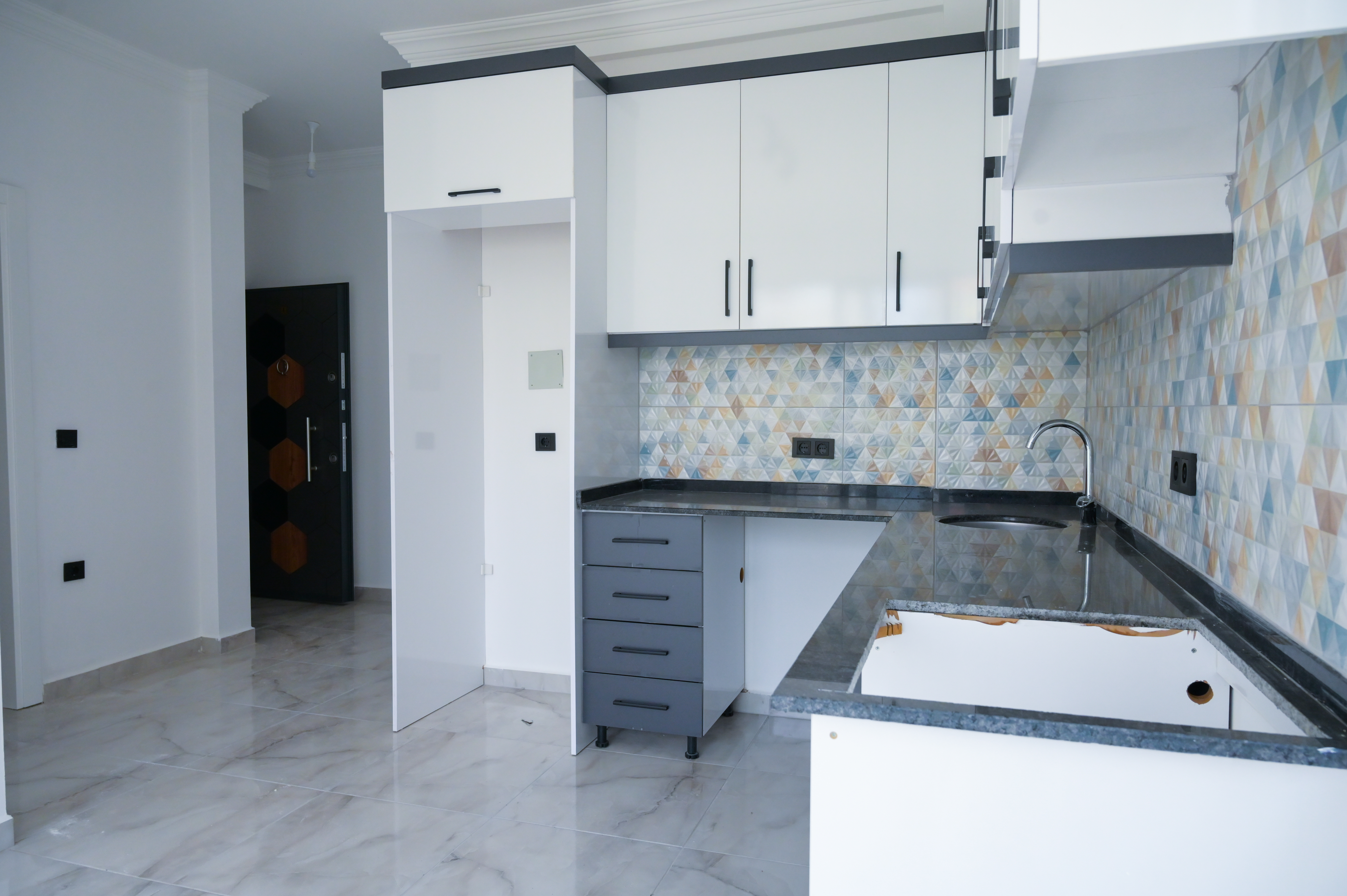 (1+1) - Crown Residence