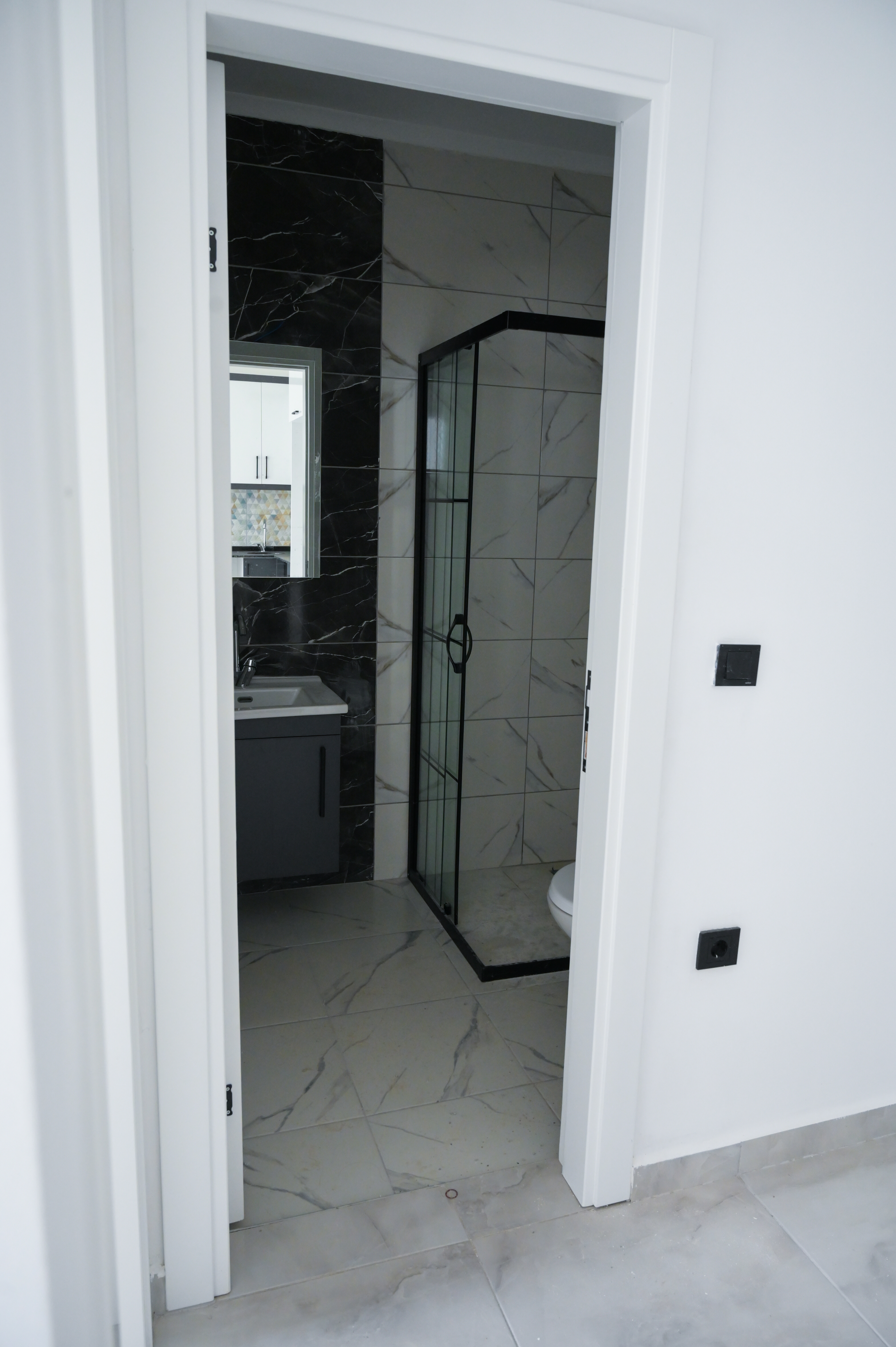 (1+1) - Crown Residence